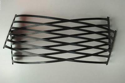 鋼塑土工格柵在路面修復(fù)工程中的應(yīng)用方法